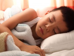 Хүүхэд хоногт хэдэн цаг унтаж амрах хэрэгтэй вэ 