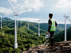 Сэргээгдэх эрчим хүчний салбарт чадвартай ажиллах хүч дутмаг байна