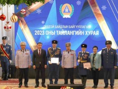 “Газар хөдлөлтийн гамшгаас хамгаалах 4 боть судалгаа” шилдэг эрдэм шинжилгээний бүтээлээр шалгарлаа