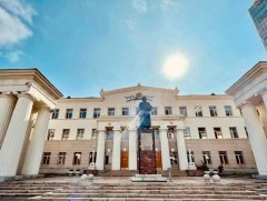 Үндэсний номын сан өнөөдөр нийтэд үйлчлэхгүй