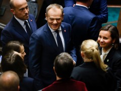 Дональд Туск дахин БНПУ-ын Ерөнхий сайд болов 