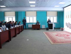 Эрдэм шинжилгээний хуралд ирүүлсэн илтгэлүүдийг хэлэлцүүлж, шилдгүүдийг тодруулав