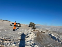 ДУНДГОВЬ: Орон нутаг хооронд саадгүй зорчих нөхцөлийг бүрдүүлж, зам гаргаж байна