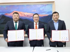 “Нэг жуулчин-нэг ямаа” хөтөлбөрийг хэрэгжүүлэх гурван талт хамтын ажиллагааны санамж бичигт гарын ..