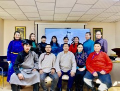 Үндэсний дээл, хувцсаа өмсөж хэвшүүлэх уриалга гаргажээ 