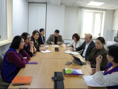 Хүчирхийллийн эсрэг Үндэсний төвийн үйл ажиллагаатай танилцав