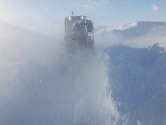 Цаг агаар хэвийн болтол зорчихгүй байхыг зөвлөж буй авто замууд 