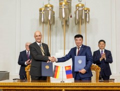 Монголын тээвэрчид Герман улс руу тээвэр хийнэ