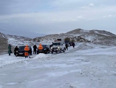 Баянхонгор, Өвөрхангай аймгийн зарим газарт шуурчээ 