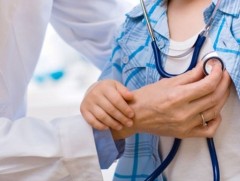 Нэг эмчид ногдох ажлын ачаалал олон улсын дунджаас гурав дахин их байна