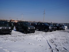 Хаваржилт хүндэрсэн 100 суманд туулах чадвар сайтай автомашиныг олгож эхэллээ