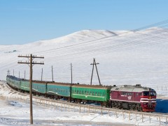 Улаанбаатар-Хөх хот чиглэлд галт тэрэг аялж эхэллээ 