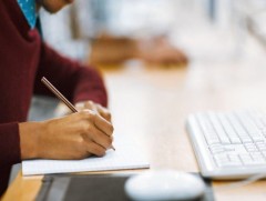 Элсэлтийн шалгалтын бүртгэл дөрөвдүгээр сарын 26-ны 18:00 цагт хаагдана