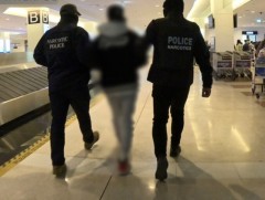 Интерполоор эрэн сурвалжлагдаж байсан иргэнийг албадан авчирлаа 