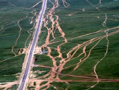 Автомашинаас шалтгаалсан хөрсний эвдрэл хэвийн байдалдаа хэзээ ч ордоггүй