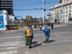 ТҮК-ийн ажилчид хогоо ачдаг жижиг тэрэгтэй боллоо