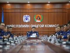 Цаг үеийн зарим асуудлыг хэлэлцлээ