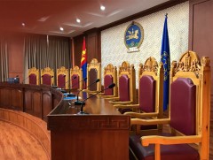 Үндсэн хуулийн цэцийн дунд суудлын хуралдаан болно