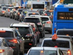 Хотоос гарах замын хөдөлгөөний ачаалал эрс нэмэгдэж байна