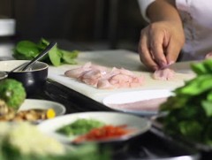 Цэцэрлэг, сургуулийн хоолны шим тэжээл, чанар хүртээмжийг сайжруулах талаар хэлэлцэв