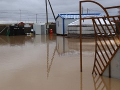 Цогтцэций суманд үер буужээ 