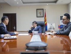 Авлигыг үл тэвчих тухай агуулгыг 10-р ангийн Нийгэм судлалын хичээлийн хөтөлбөрт оруулна