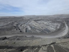 Хяналт шалгалт үргэлжилж байна 