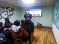 Сурагчид “Минж үржүүлэх нутагшуулах төв”-д зочиллоо 