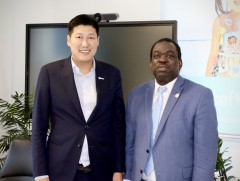 Монгол дахь НҮБ-ын Хүүхдийн сангийн Суурин төлөөлөгч Эваристе Коуасси-Комлантай уулзав