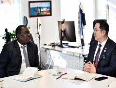 К.Комлан: Агаарын бохирдлыг бууруулах, хүүхдийн суралцах орчныг сайжруулахад хамтарч ажиллах хүсэл..