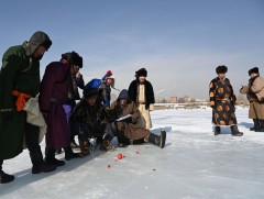 Нийслэлийн мөсний шагай сонирхогчдын аварга шалгаруулах харваа эхэллээ