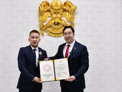 МУГТ Э.Цэндбаатарыг нийслэлийн дээд шагнал Хангарди одонгоор шагналаа   