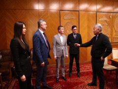 “Аурус коллекшн” гутал, тавилга, аксессуар болон арьс, ширэн эдлэл үйлдвэрлэхийг зорьж байна