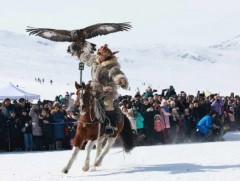 “Бүргэдийн баяр” наадам маргааш “Чингис хааны хүрээ” аялал жуулчлалын цогцолборт болно