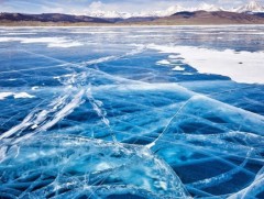 Зам товчилж мөсөн дээгүүр явахгүй байхыг анхааруулж байна