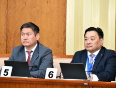 Эрүүл мэндийн даатгалын үндэсний зөвлөлийн даатгуулагчийг төлөөлсөн гишүүнээр Б.Рагчааг томилохыг ..
