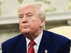 Д.Трампын төрсөн өдрөөр цэргийн ёслолын парад зохион байгуулна