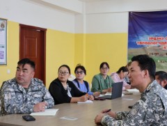 ОБЕГ: Үүссэн нөхцөл байдалтай танилцаж, 40 иргэнд иж бүрэн гэр олголоо