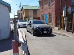 Баянгол дүүргийн 11 дүгээр хорооны Цагаан худгийн зам өглөө, оройдоо түгжрэл ихтэй байна 
