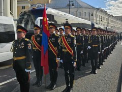 Монгол цэргүүд Москвагийн Улаан талбайд ёслолын жагсаалаар алхана