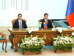 Монгол Улсын Ерөнхийлөгч У.Хүрэлсүх, Туркменистан Улсын Ерөнхийлөгч Сердар Бердымухамедов нар алба..