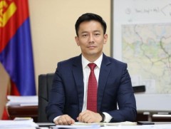 Оюутолгойн бүлэг ордын ашиглалтын талаар хянан шалгах түр хорооны даргаар УИХ-ын гишүүн О.Батнайра..