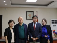 Боловсролын сайд П.Наранбаяр БНСУ дахь Монгол сургуулийн үүсгэн байгуулагч, захирлуудыг хүлээн авч..