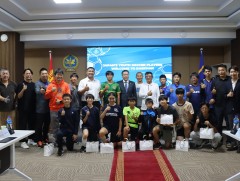 Олон улсын хөлбөмбөгийн зуслан Дархан хотод явагдаж байна