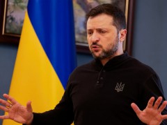 Украин улсын Ерөнхийлөгч В.Зеленский Донбасс мужийг ОХУ-д өгөхгүй гэж мэдэгдэв