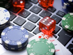 Цахим мөрийтэй тоглоом, бооцоот таавар, төлбөрт уралдааныг хориглосон хууль хэрэгжиж эхлээд байна