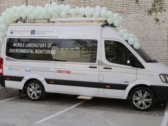 Агаарын чанарын явуулын лабораторитой боллоо