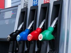 Шатахууны худалдаа эрхлэгч 21 аж ахуйн нэгжид торгууль ногдууллаа