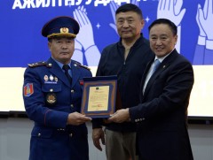 Хөвсгөл аймагт гарсан тарваган тахал өвчний хариу арга хэмжээний багт ажилласан ажилтнуудад таларх..