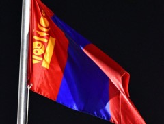 Монгол Улсын төрийн далбаа Бахрейны тэнгэрт мандлаа   